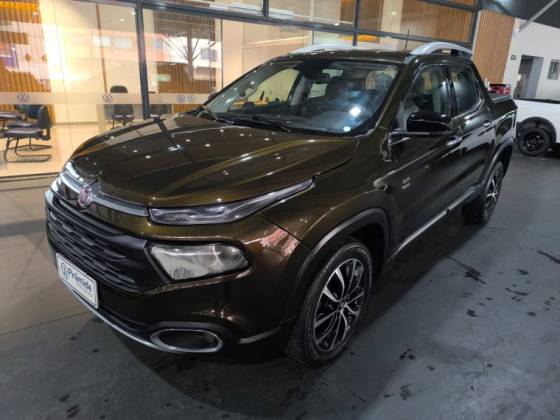 FIAT TORO 2.0 16V TURBO DIESEL VOLCANO 4WD AT9 FIAT TORO 2.0 16V TURBO DIESEL VOLCANO 4WD AT9